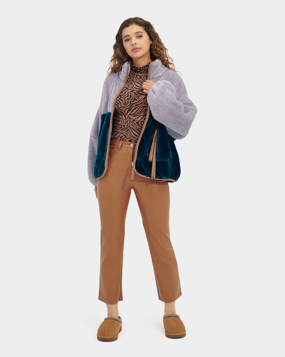 UGG® Bliss Sherpa Throw for Home UGG®